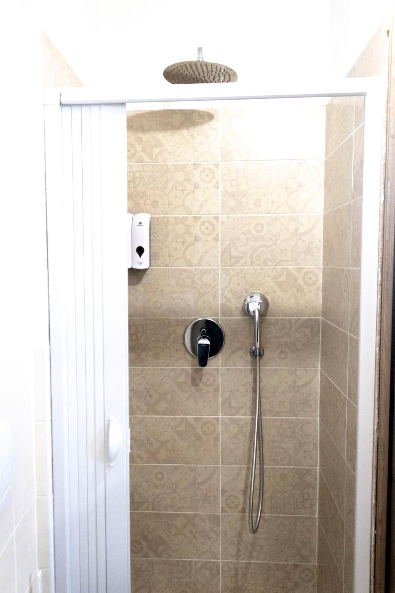 Sassari-Centro Elegante Appartamento Con Wifi E Netflix エクステリア 写真