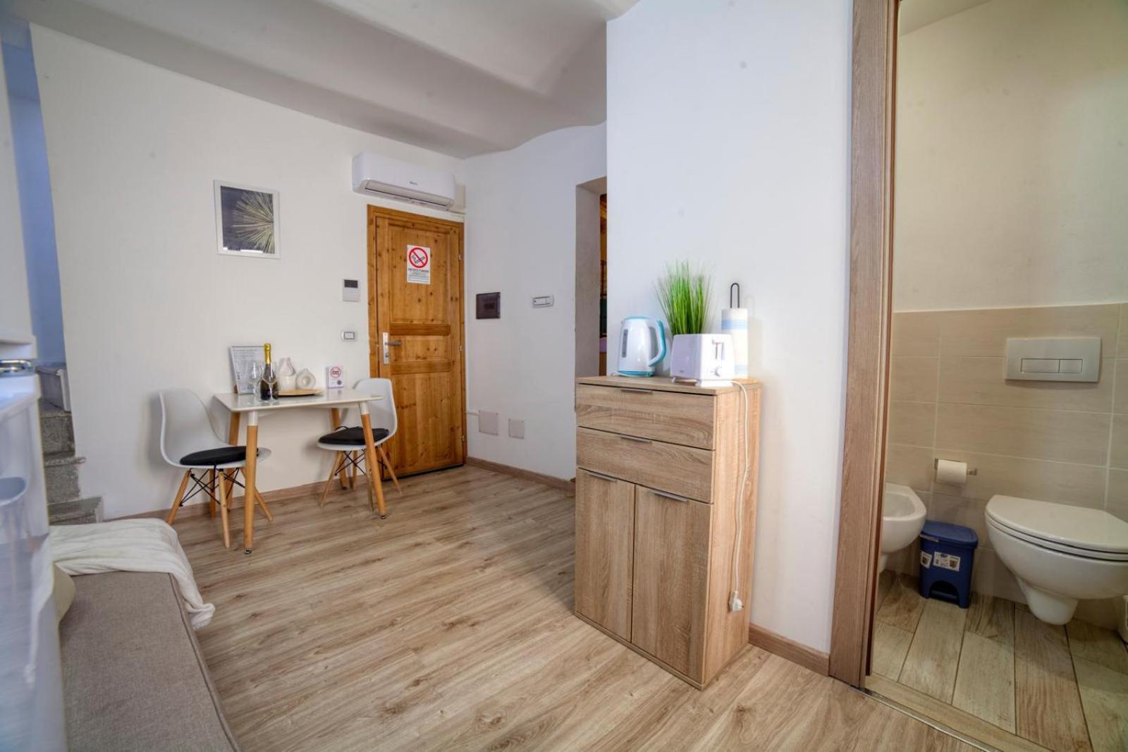 Sassari-Centro Elegante Appartamento Con Wifi E Netflix エクステリア 写真