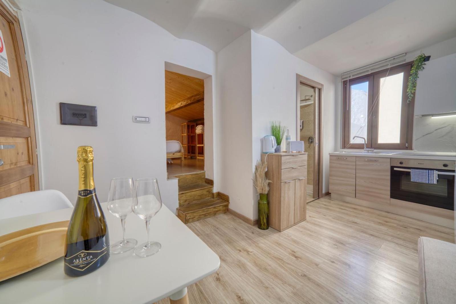 Sassari-Centro Elegante Appartamento Con Wifi E Netflix エクステリア 写真
